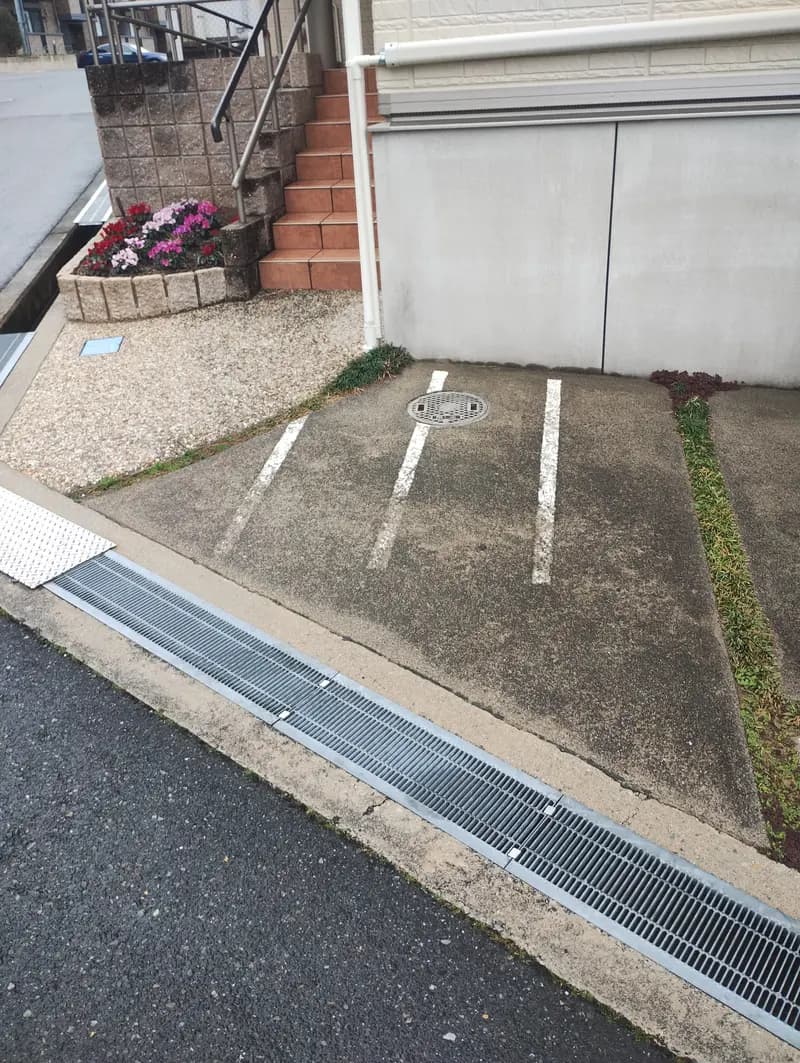 駐輪場(4台程度)